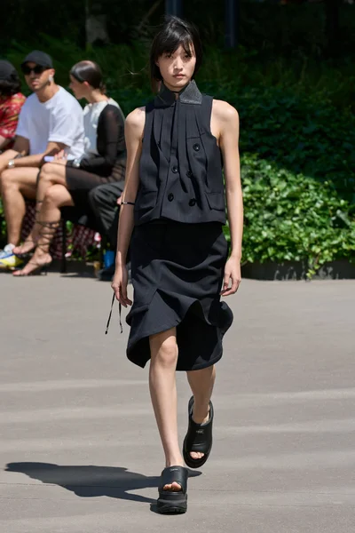 Look 50